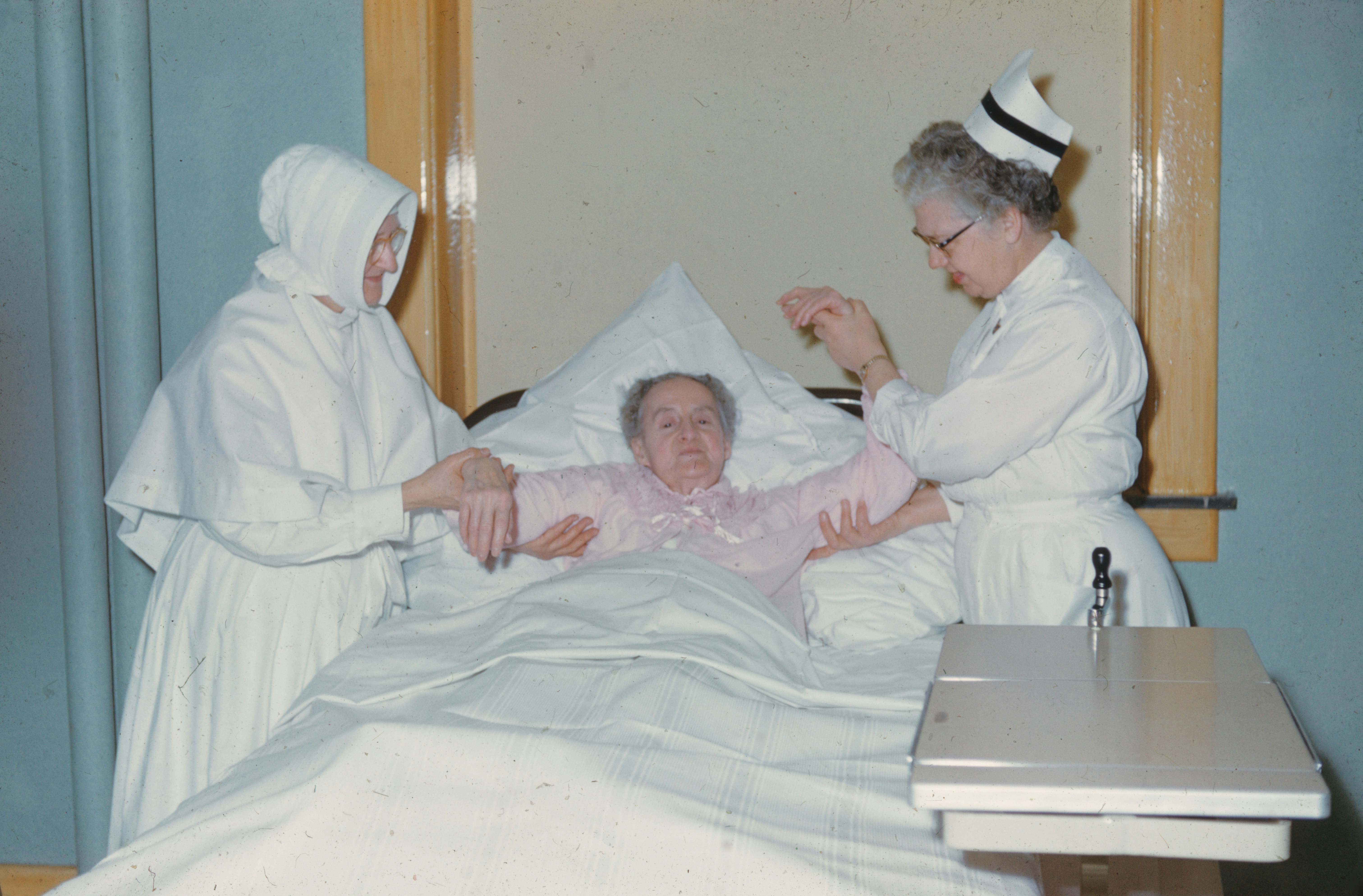 How to Find Qualified Elder Care Specialists in Less Than an Hour a Day
