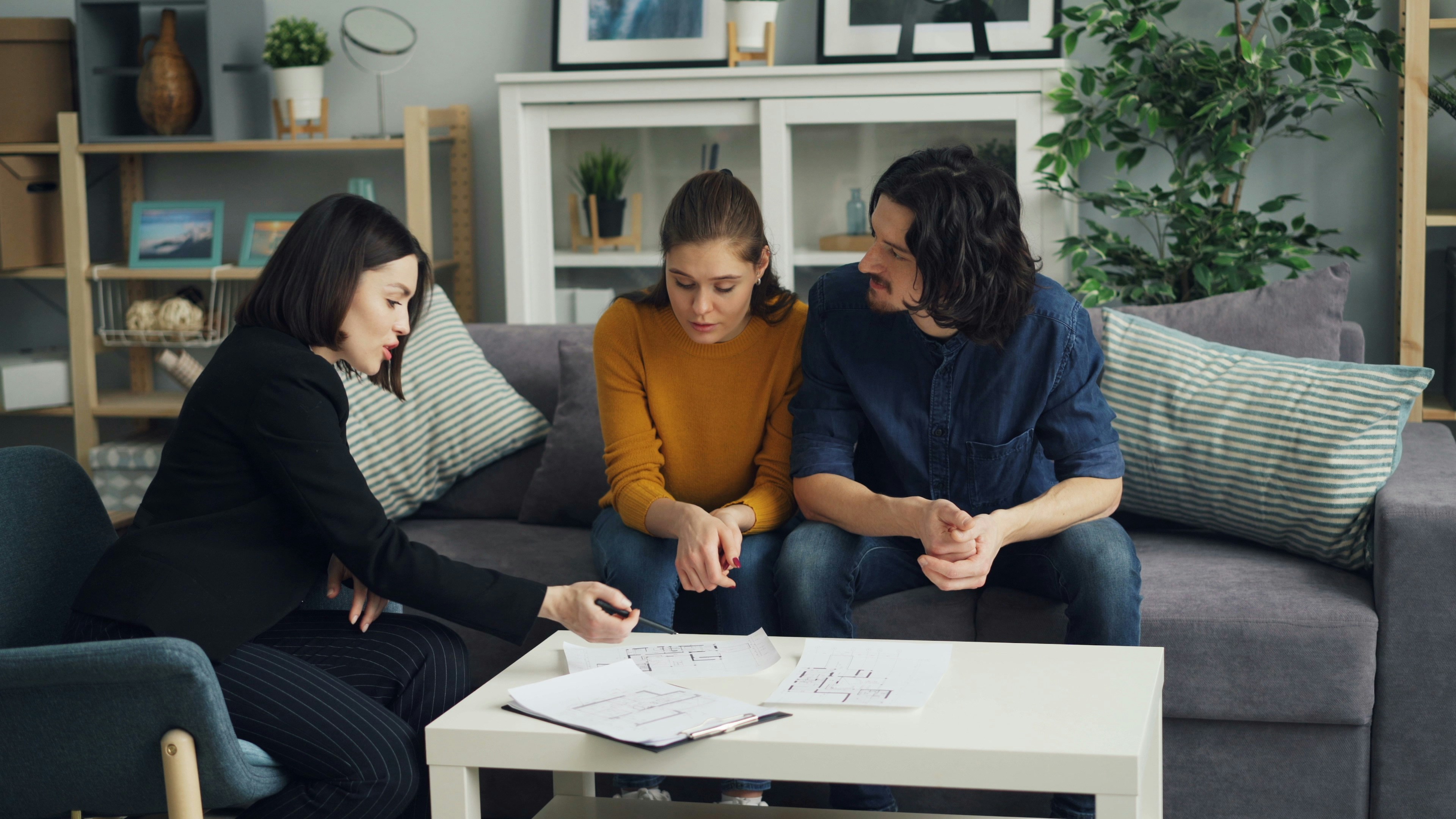 family discussing care options for an aging parent - long term senior care